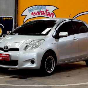 Toyata Yaris 1.5 J 2012 AT