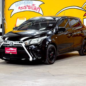 Toyata yaris 1.2E 2015